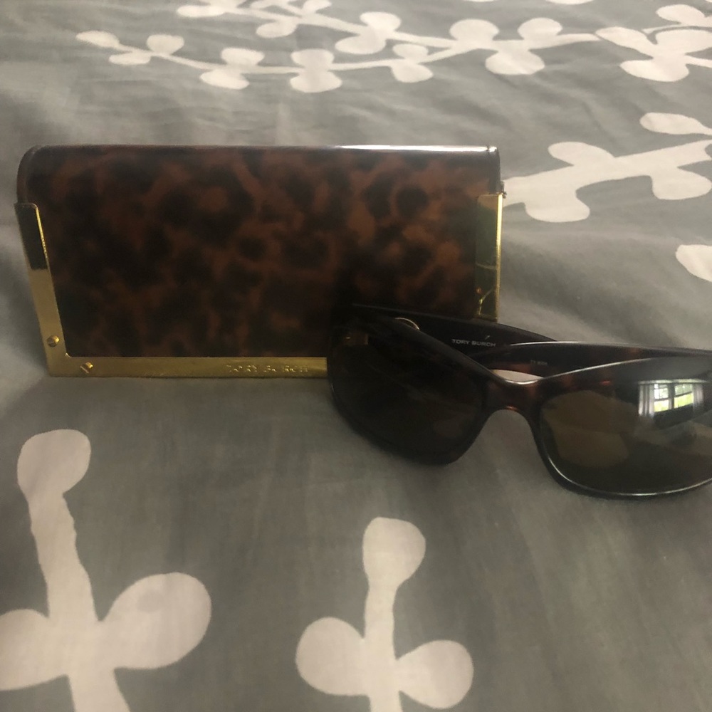 Tory Burch Tortoise Sunglasses w/ case